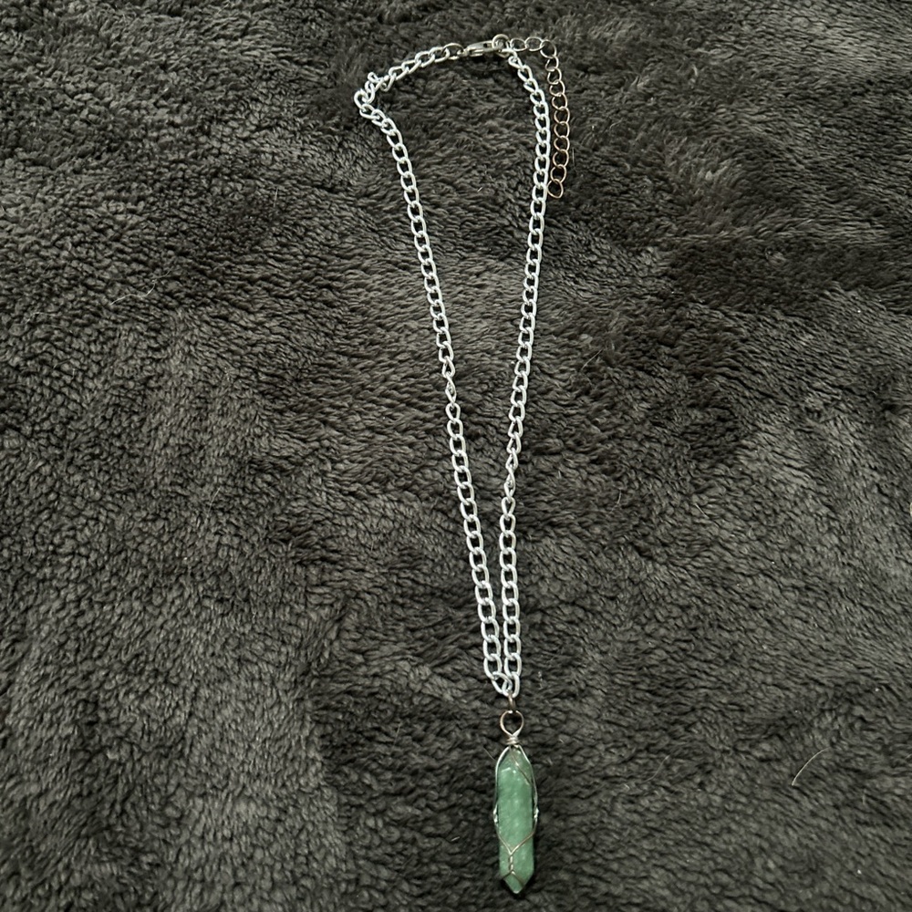 Green aventurine choker necklace